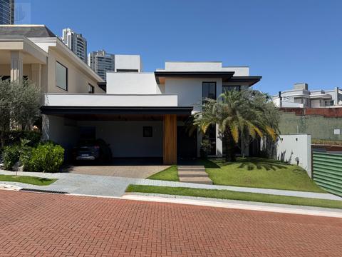 Sobrado Cond. Morada do Lago