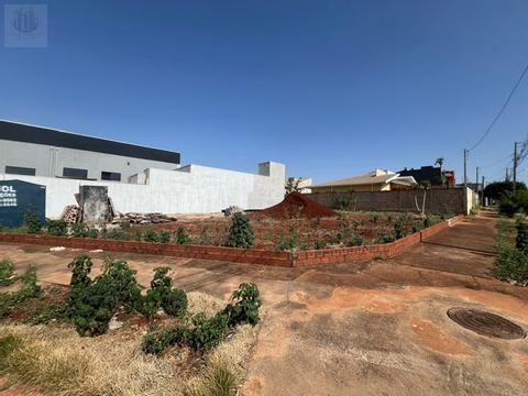 Oportunidade Residencial Arezzo, 382 m²